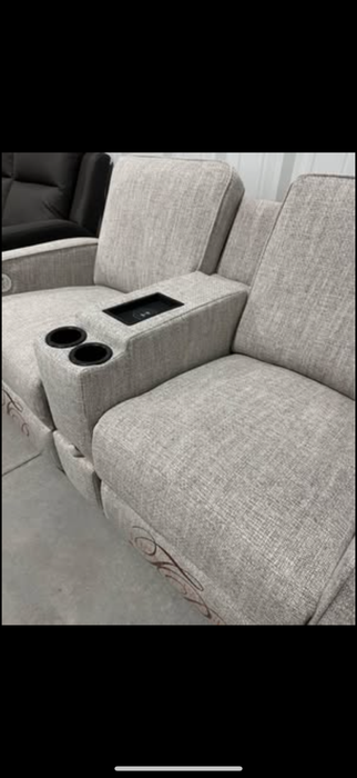 New Tgomas Payne 61” Dual Recliner with Heat/Lights/Massage/Center Console