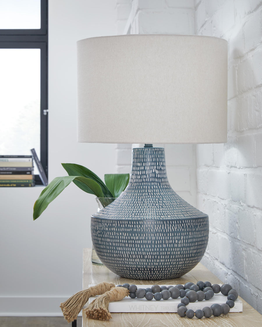 Schylarmont 2-Piece Table Lamp Set