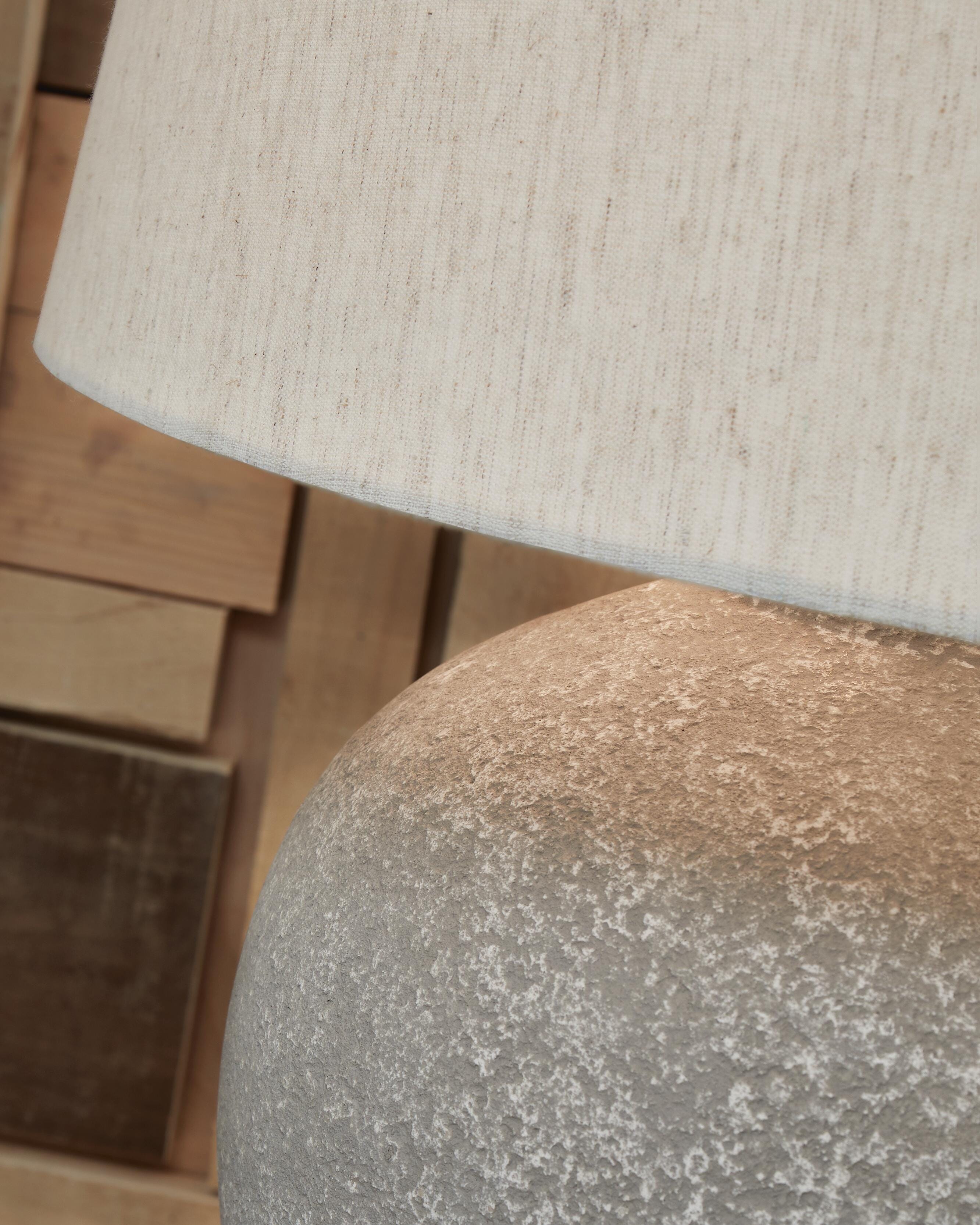 Dreward Table Lamp (Set of 2)