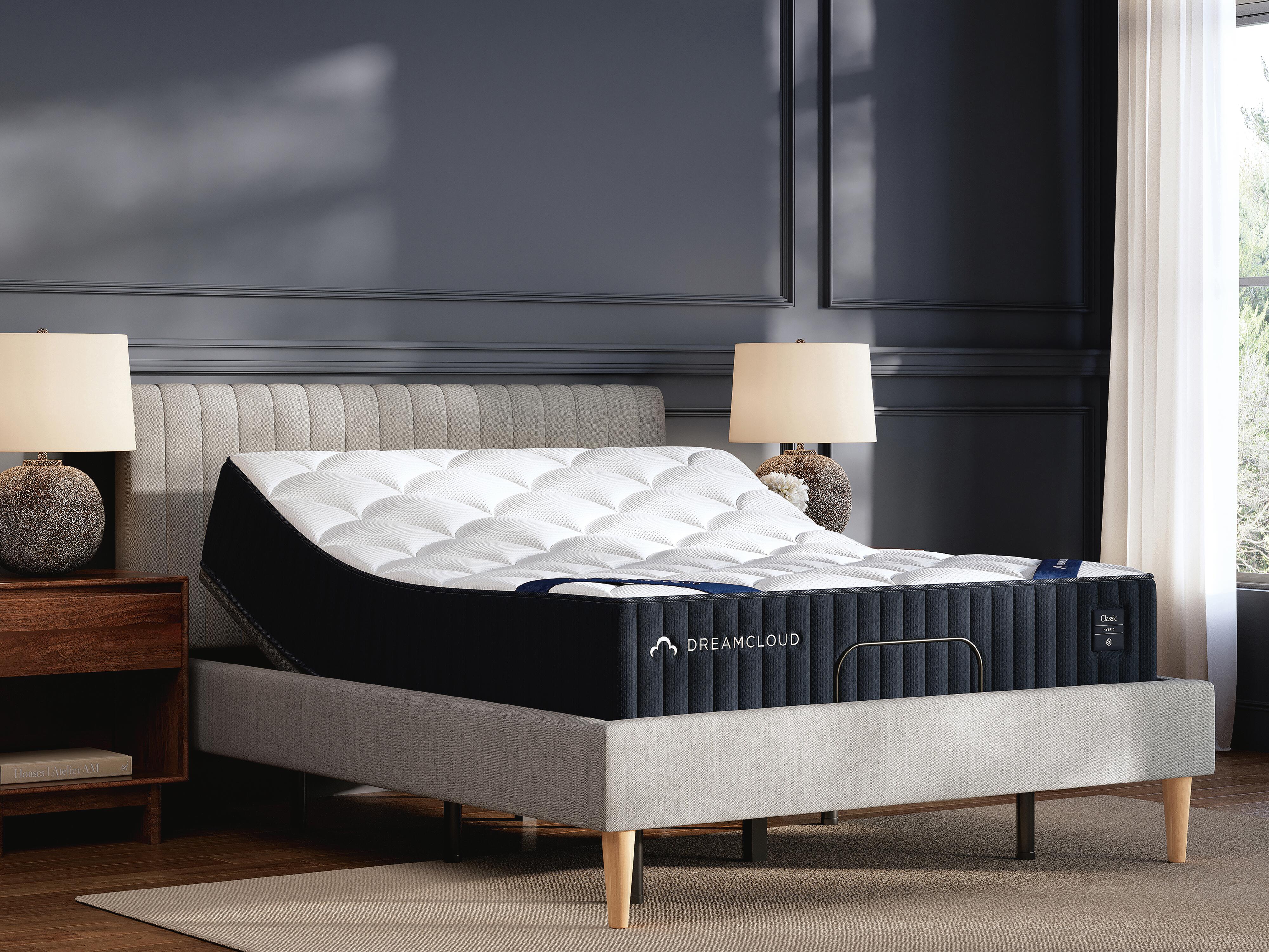 DreamCloud Classic Hybrid Mattress