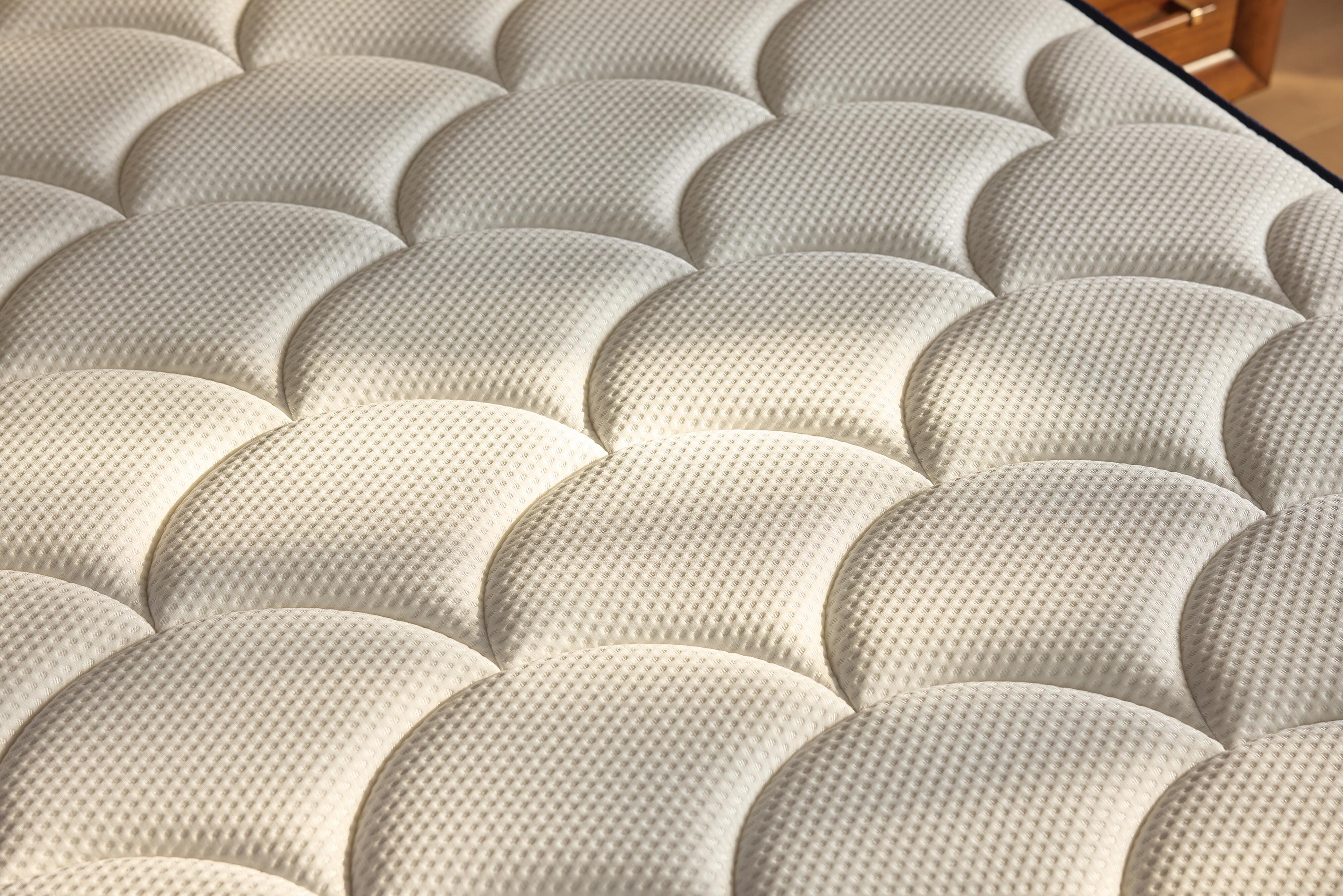 DreamCloud Classic Hybrid Mattress