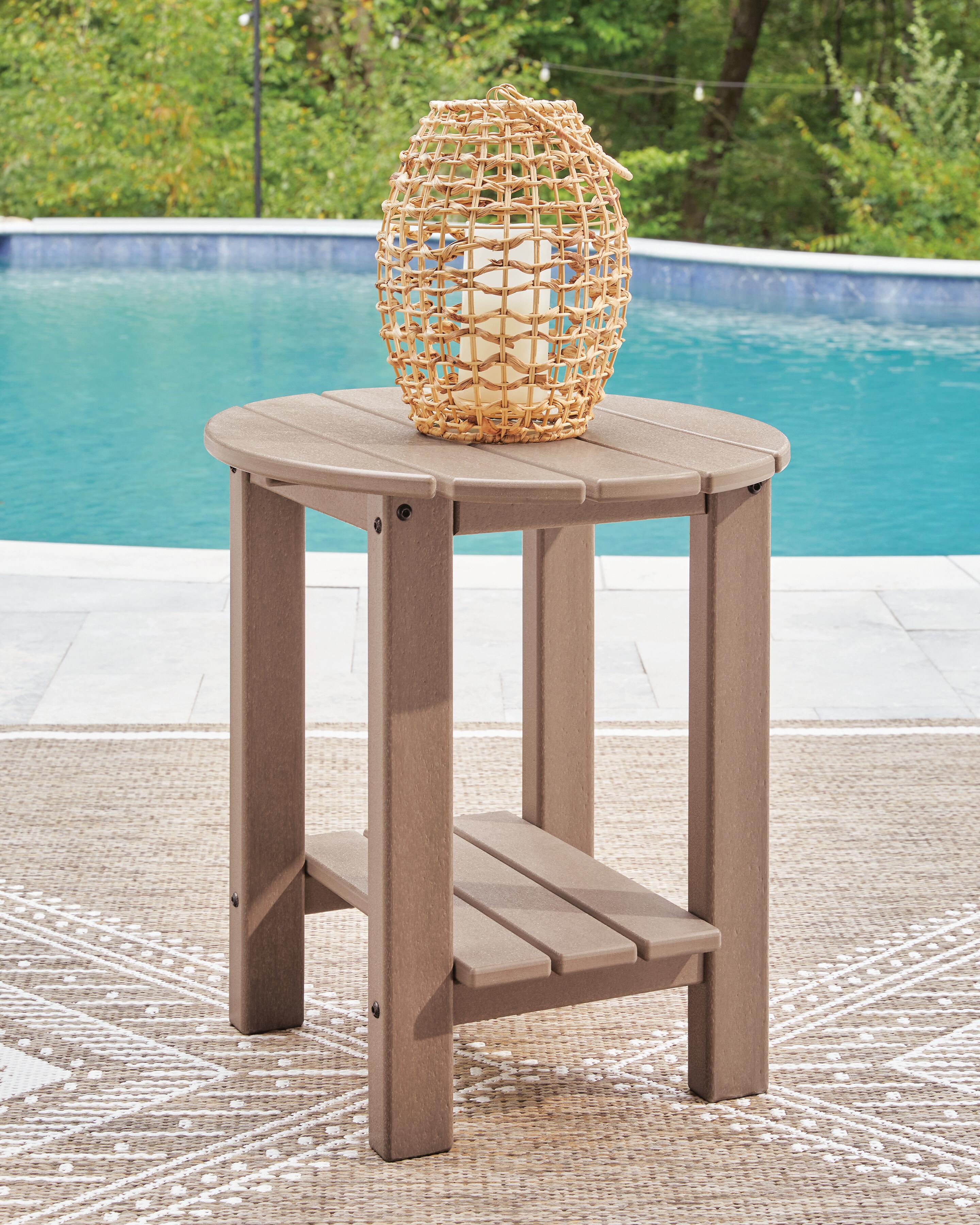 Grover Beach 2 Outdoor Lounge Chairs with End Table