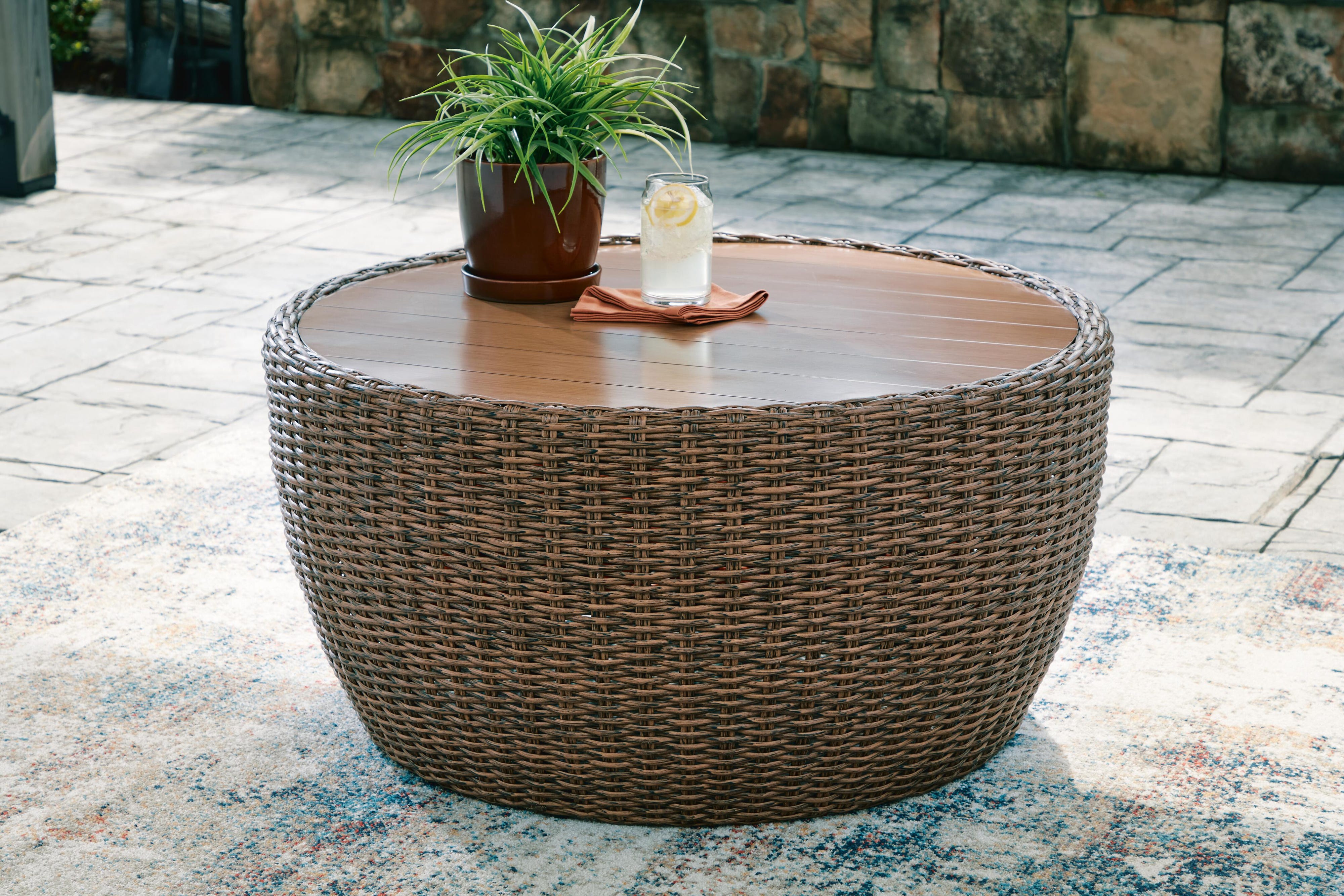 Double Point Outdoor Sofa, Loveseat and 2 Lounge Chairs with Coffee Table