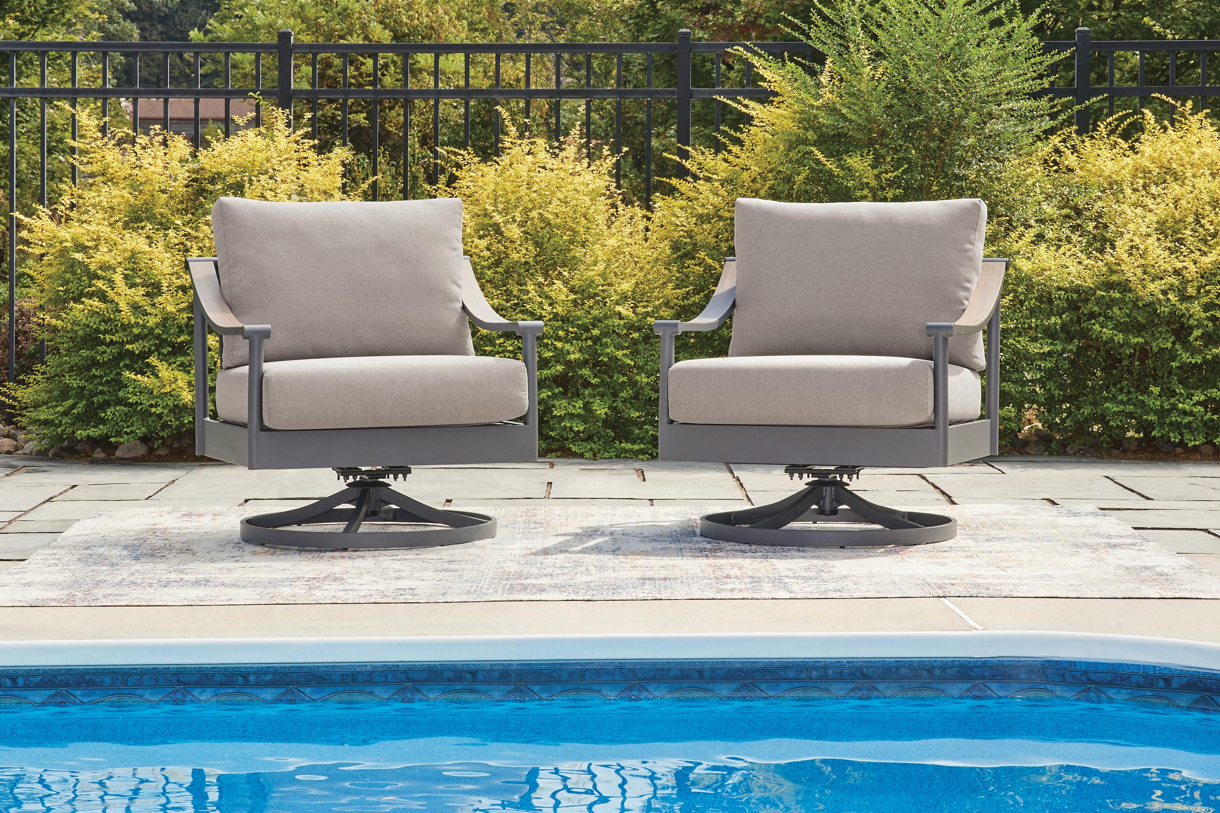 Ocean Beach Outdoor Sofa with 2 Lounge Chairs