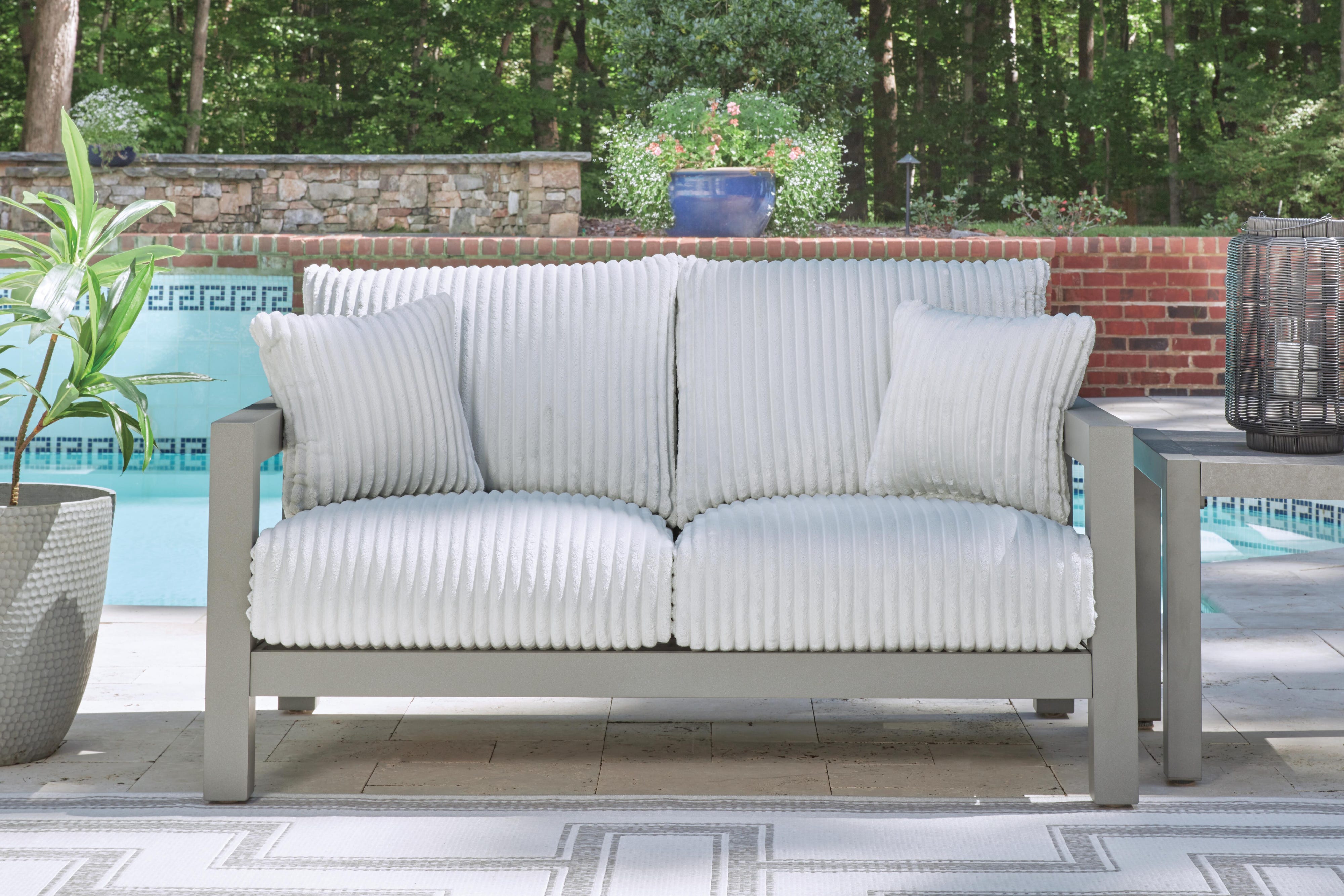 Hurley Park Outdoor Loveseat with 2 Lounge Chairs