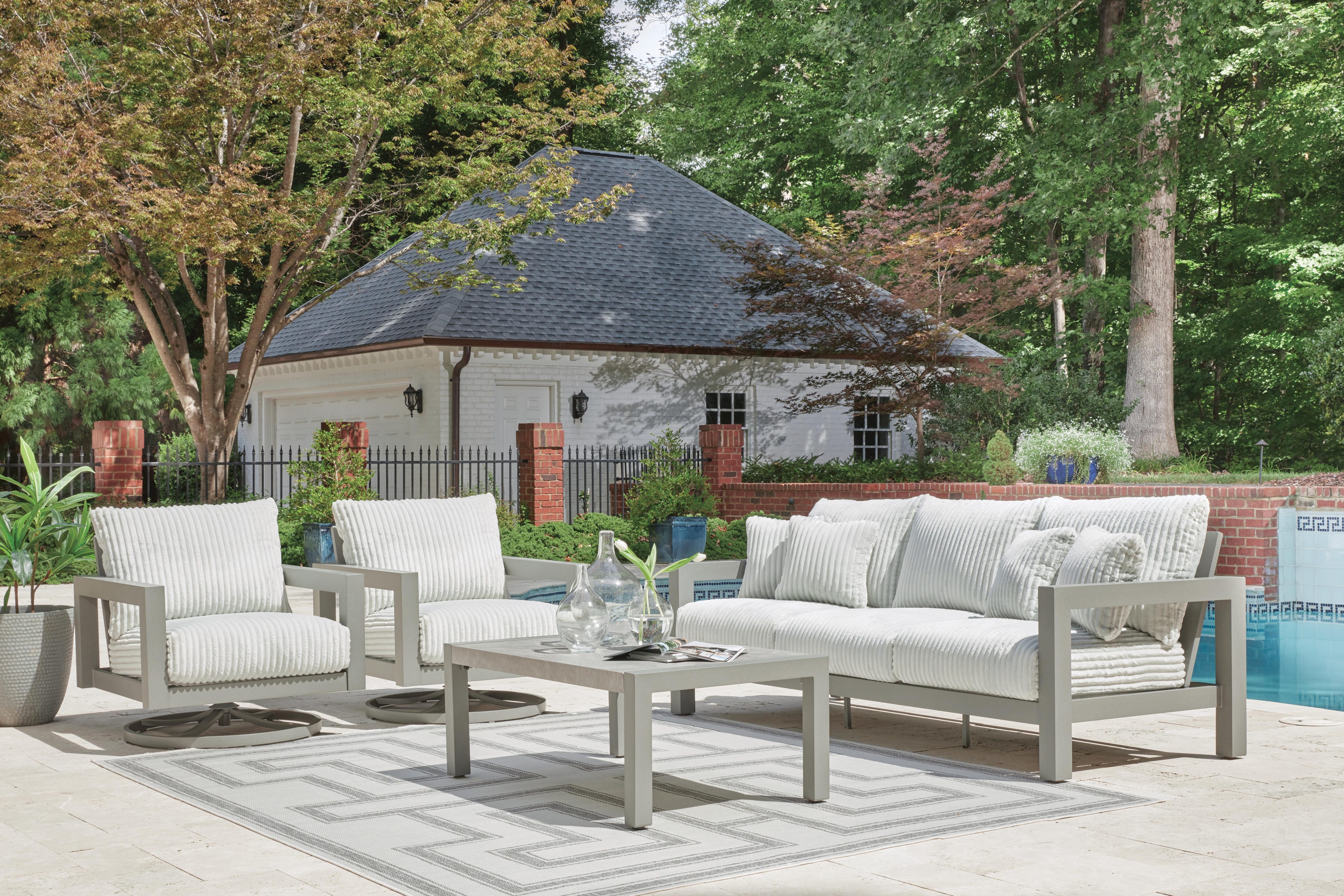 Hurley Park Outdoor Sofa with 2 Lounge Chairs
