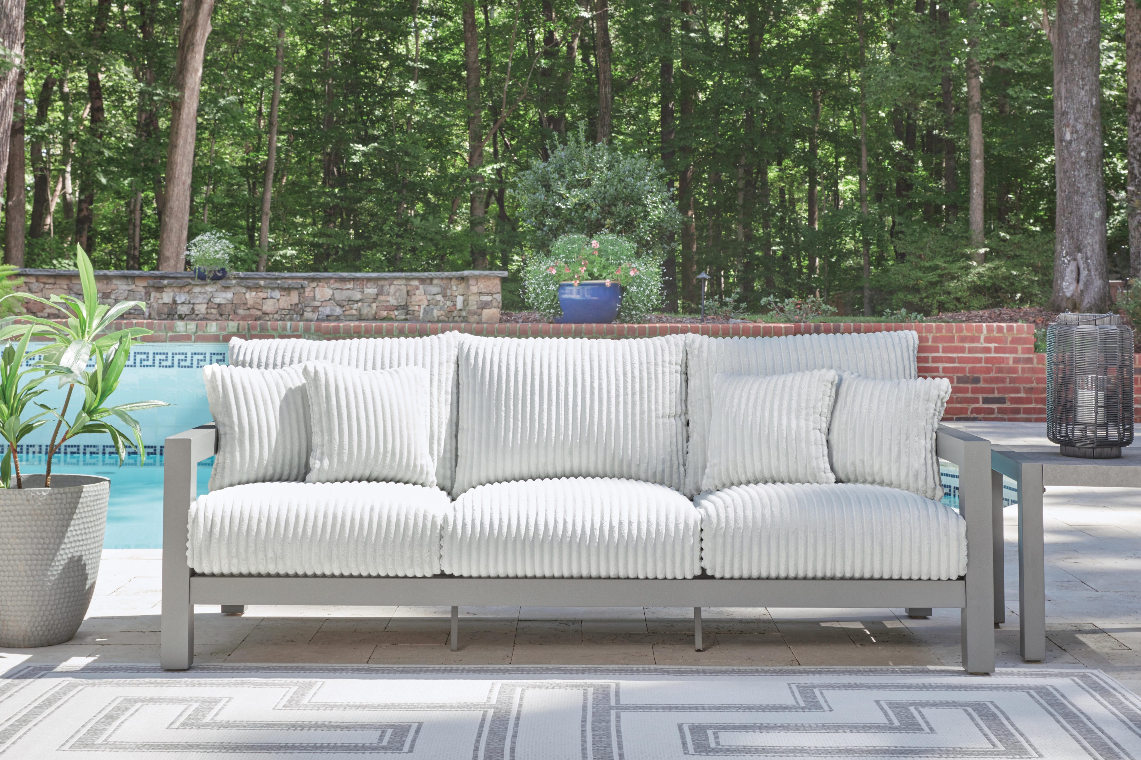 Hurley Park Outdoor Sofa and Loveseat with Coffee Table and 2 End Tables