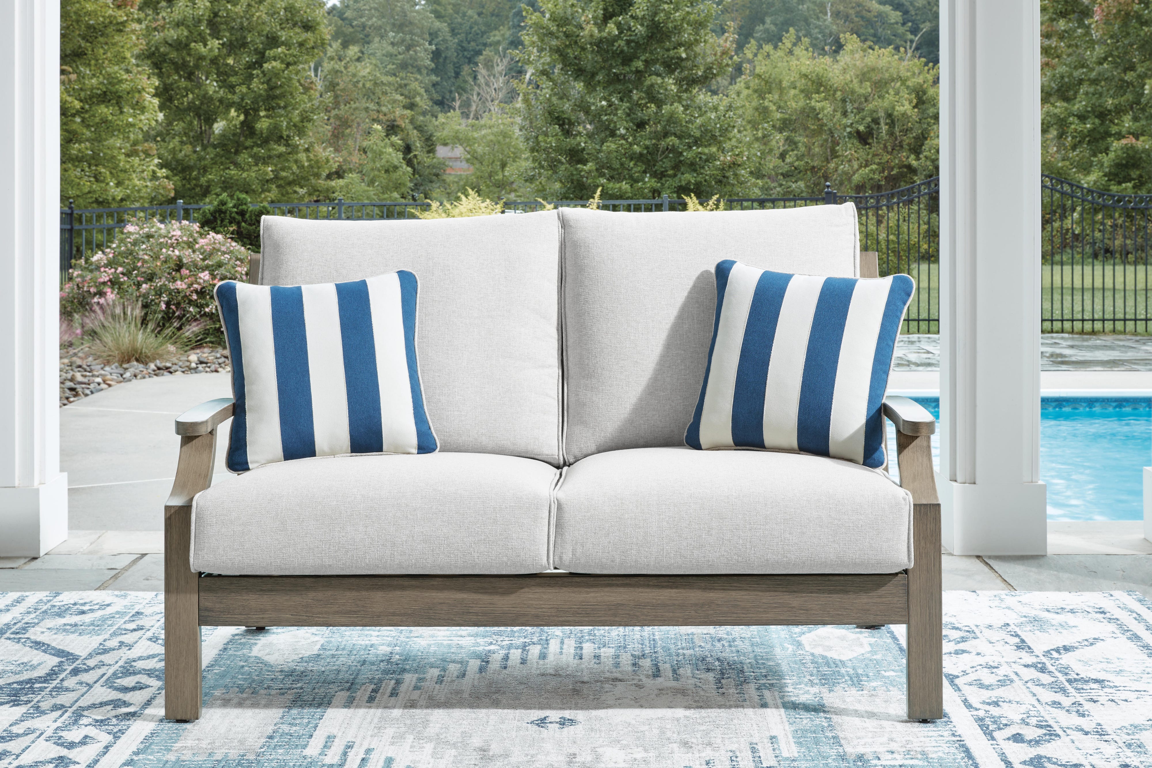 Rainier Ranch Outdoor Sofa and Loveseat