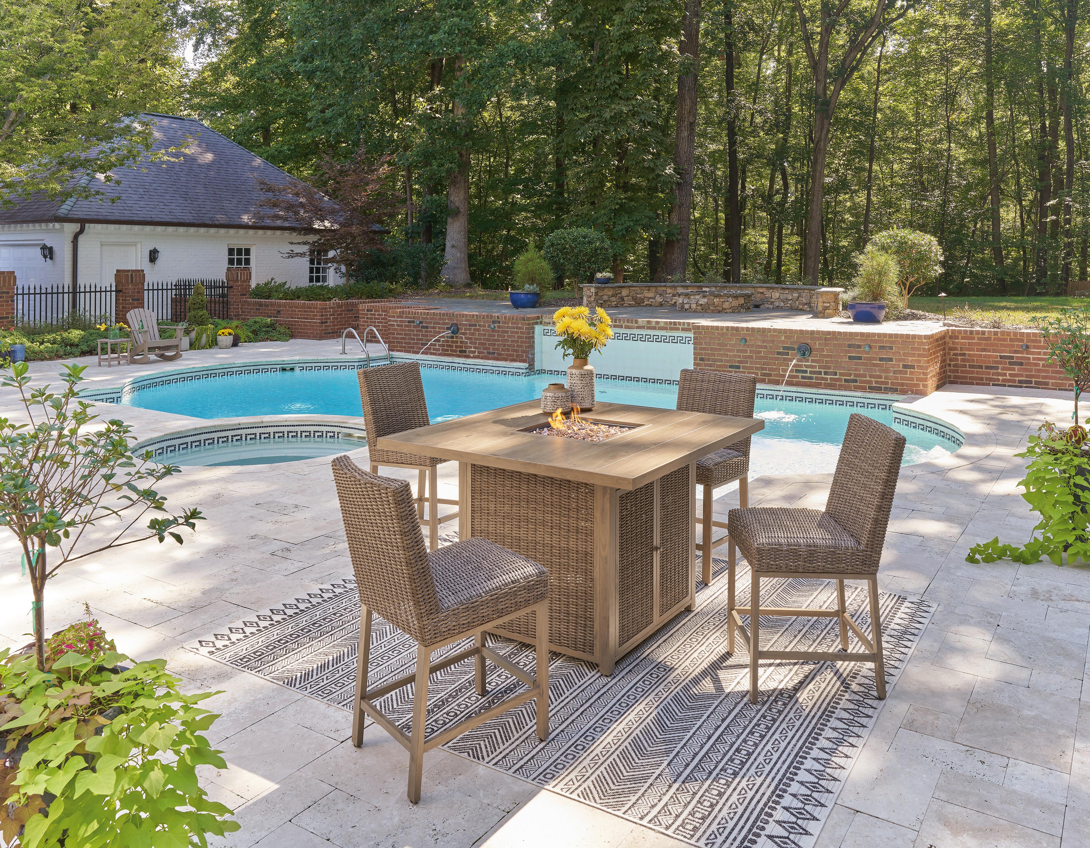 Walton Bridge Outdoor Bar Table and 4 Barstools