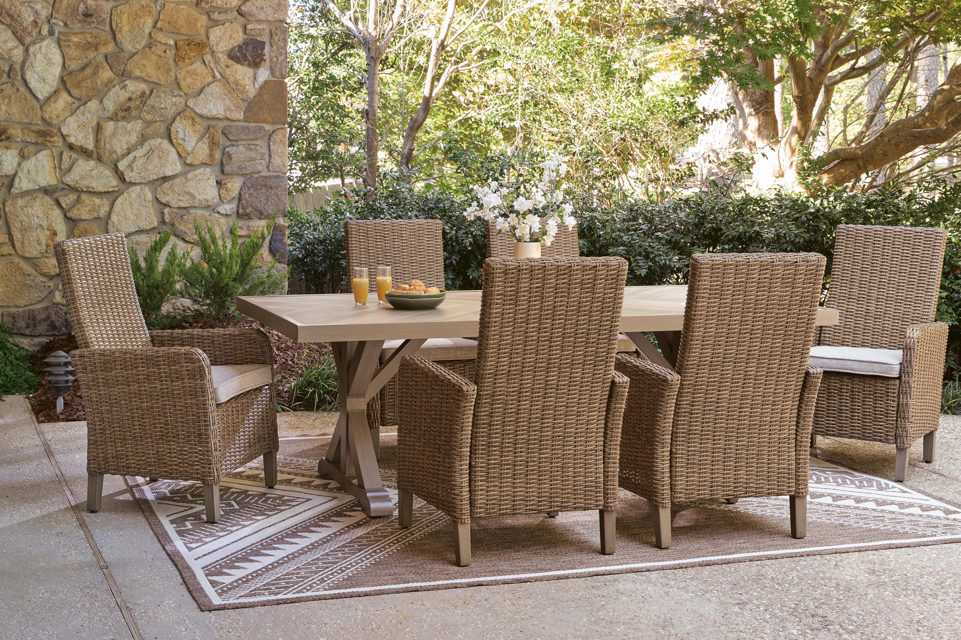 Laguna Heights Outdoor Dining Table and 6 Chairs