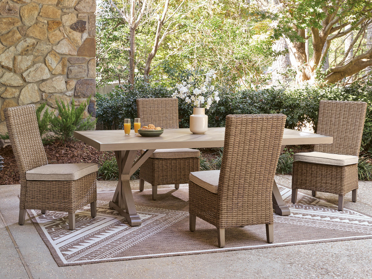 Laguna Heights Outdoor Dining Table and 4 Chairs