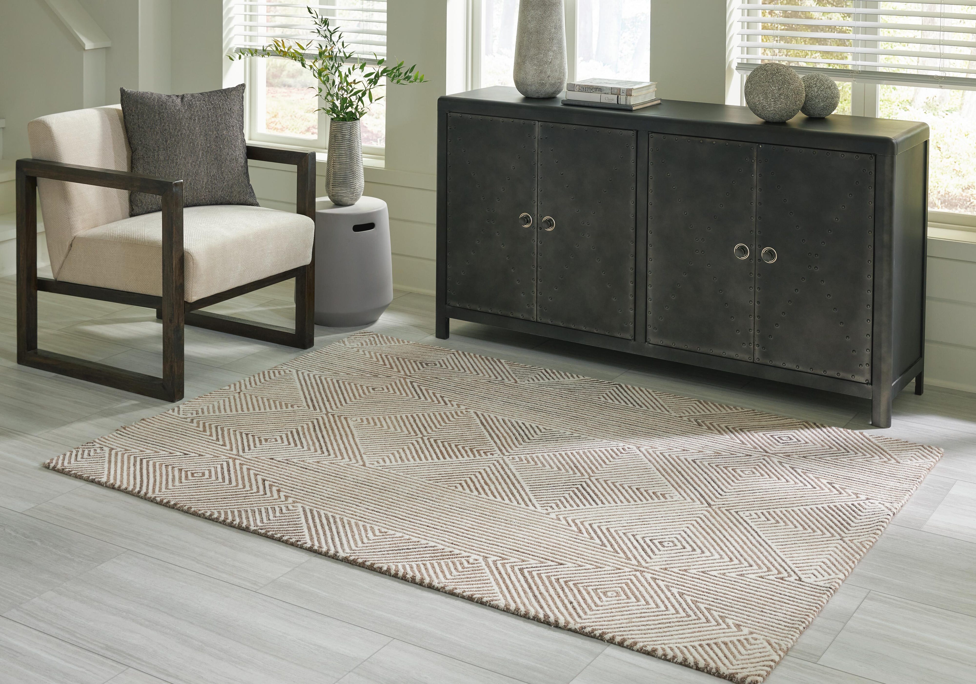 Jadott Rug