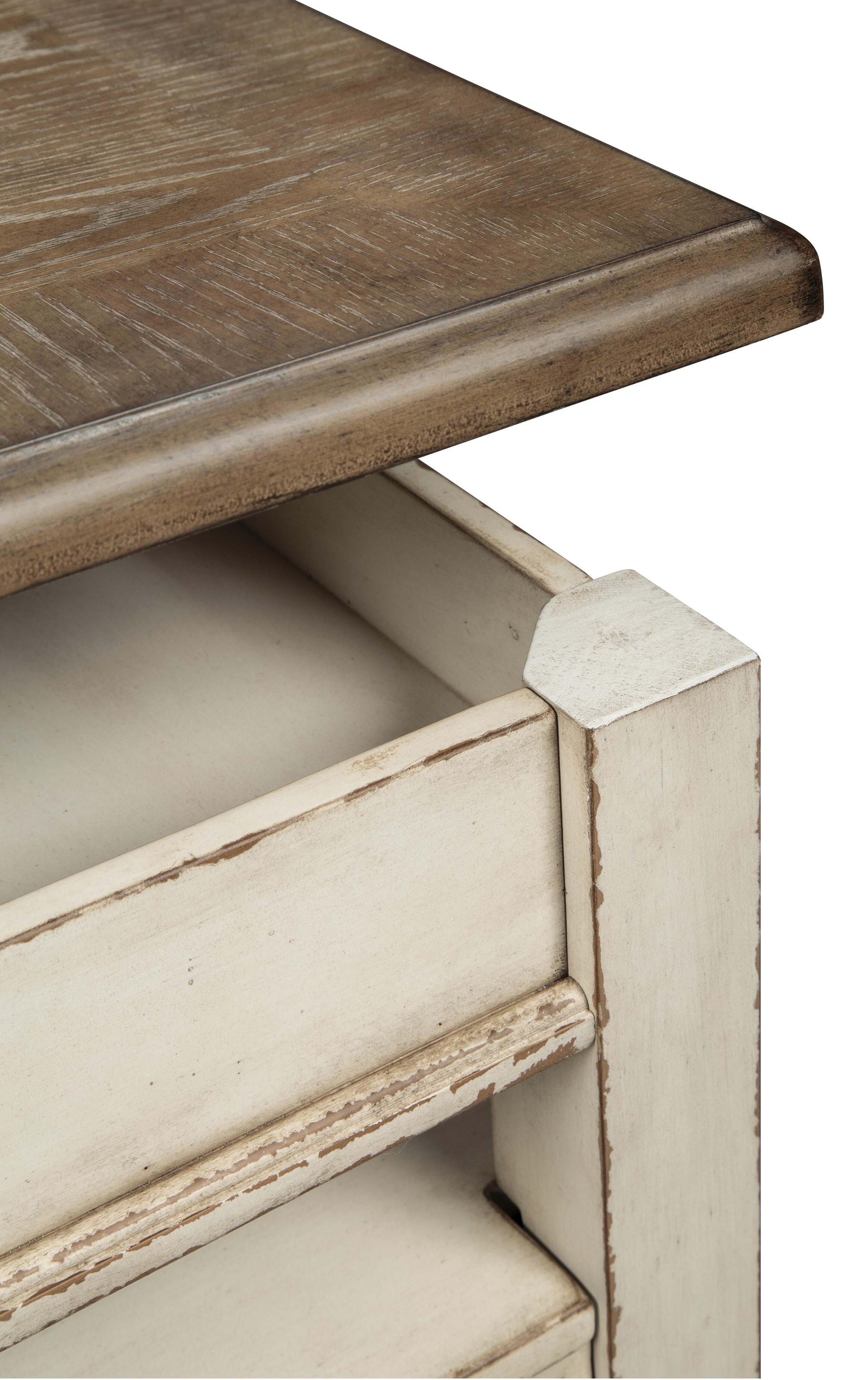Realyn Coffee Table with 2 End Tables