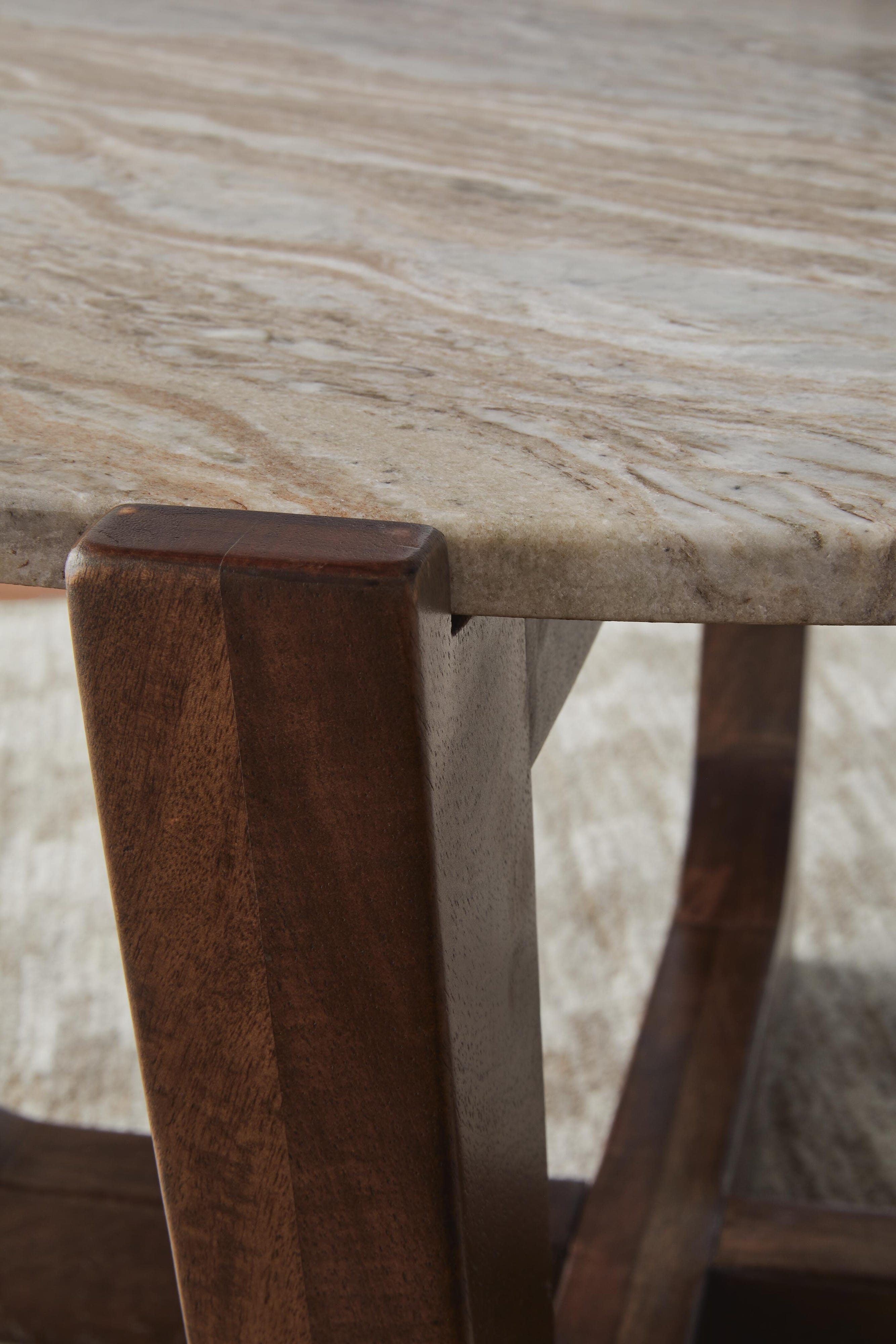 Tanidore Coffee Table with 2 End Tables