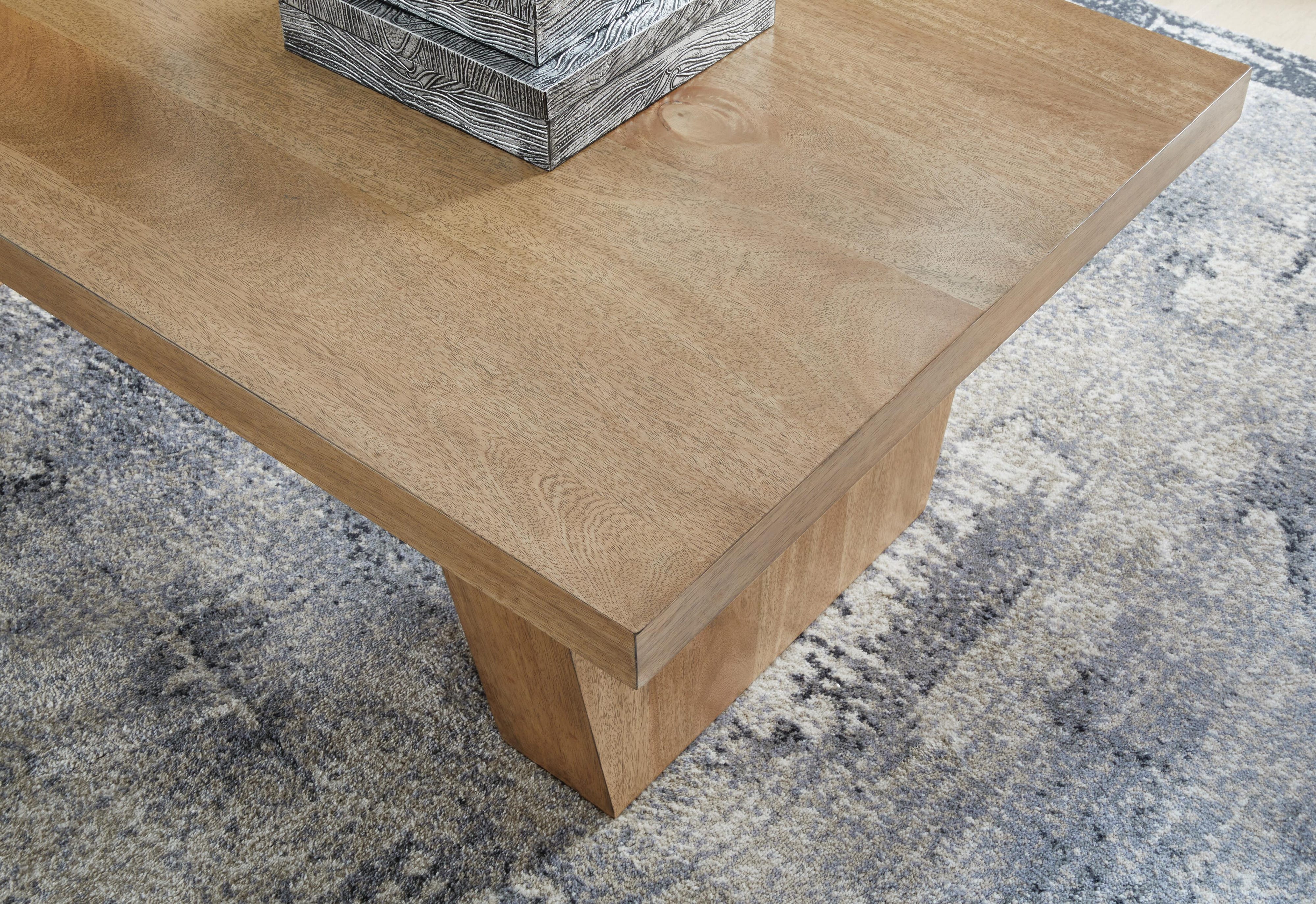 Kristiland Coffee Table