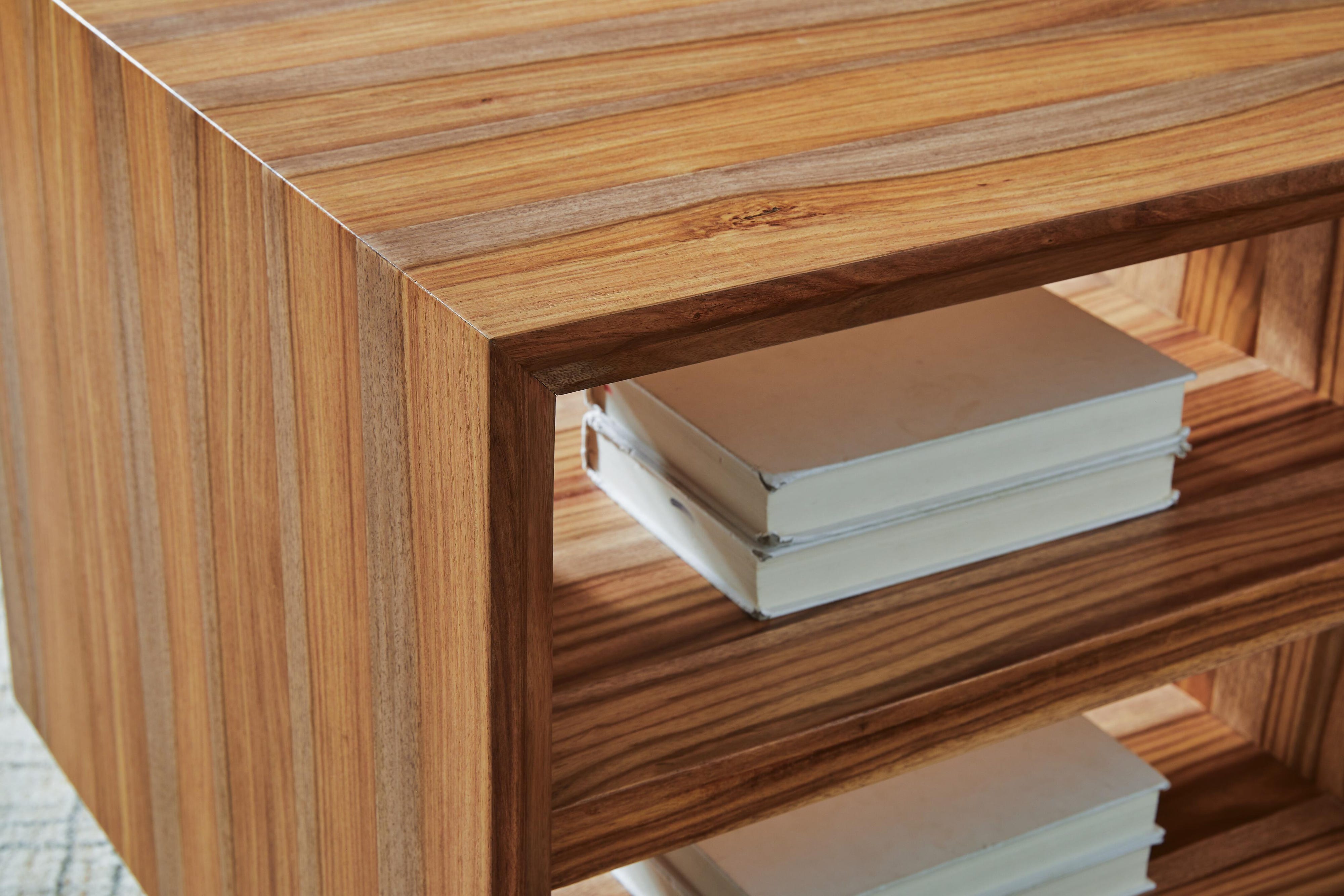 Dressonni Coffee Table with 1 End Table