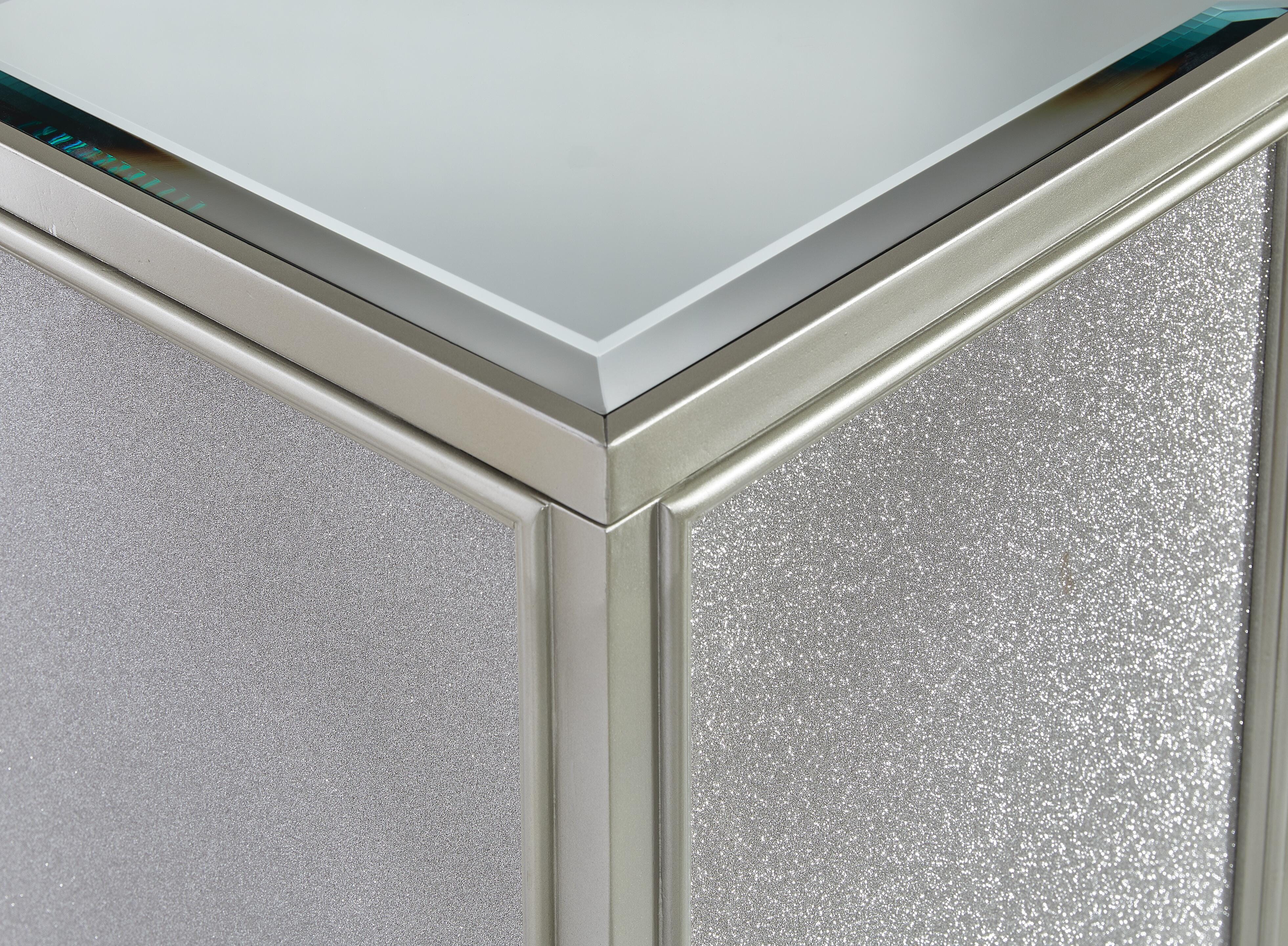 Traleena Nesting End Table (Set of 2)