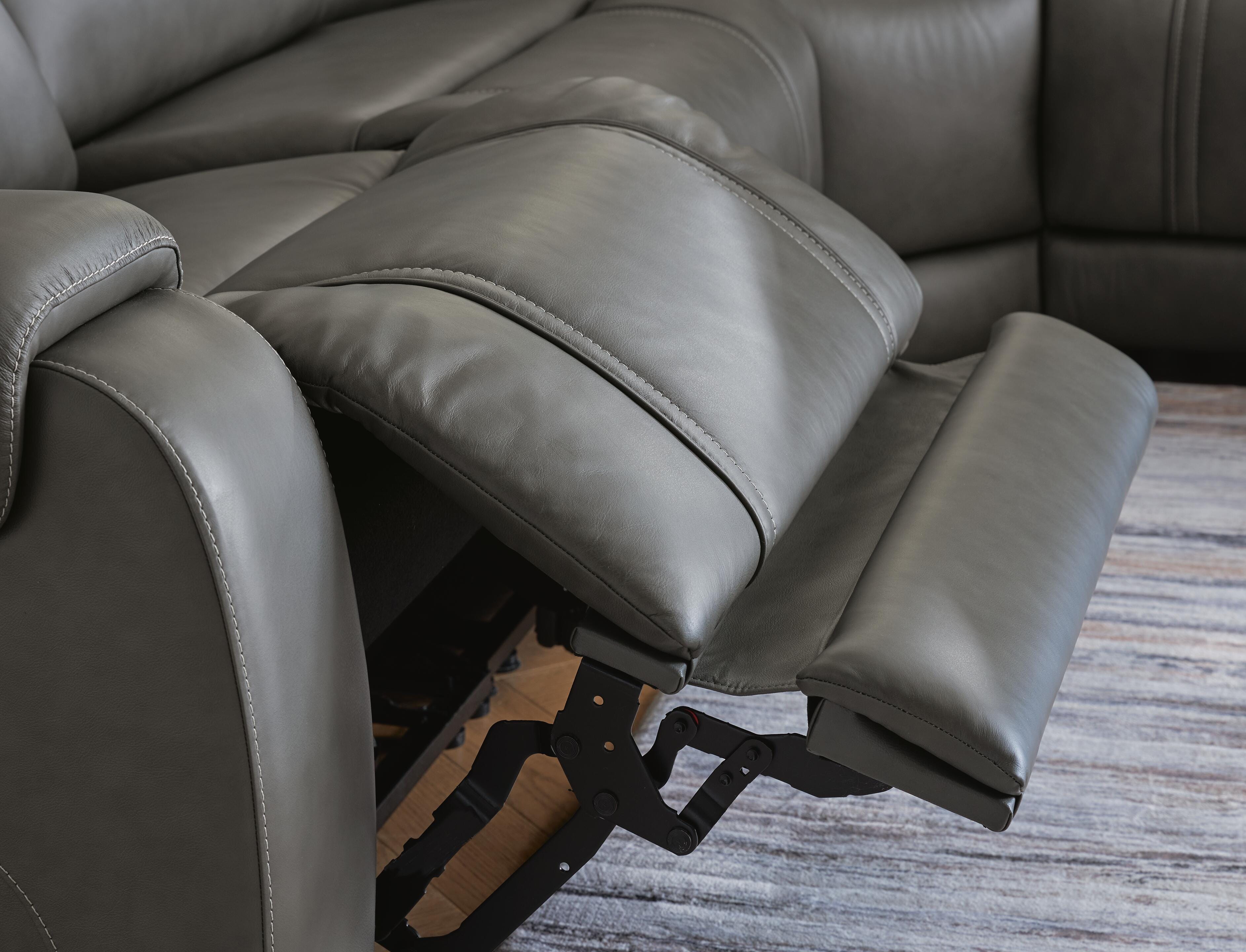 5Z - Pittson 7-Piece Power Reclining Sectional